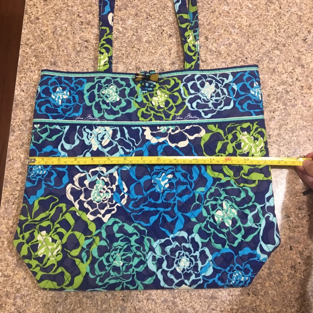 vera bradley tote bag